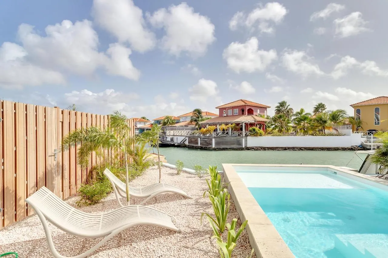 Apartment Kas Jasabon In Water Villas Kralendijk  Bonaire, Saint Eustatius and Saba